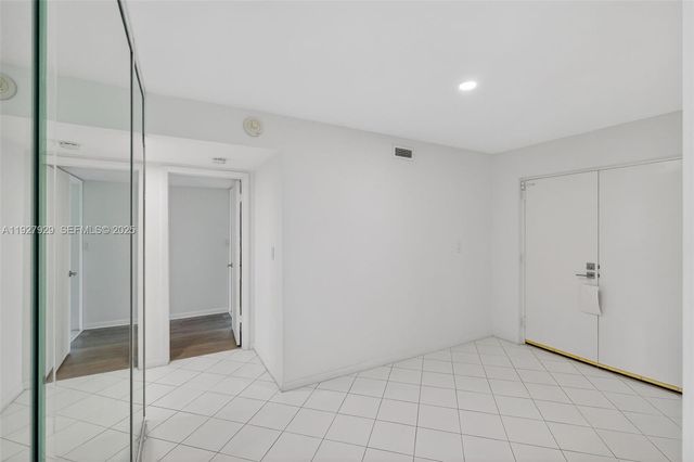 600 Grapetree Dr 8FS, Key Biscayne, FL 33149