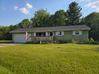 27 Ashley Court, Emmett Twp, MI 49014