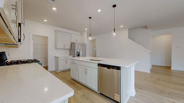 418 Long Dr, Smyrna, TN 37167