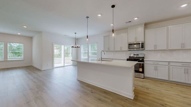 418 Long Dr, Smyrna, TN 37167
