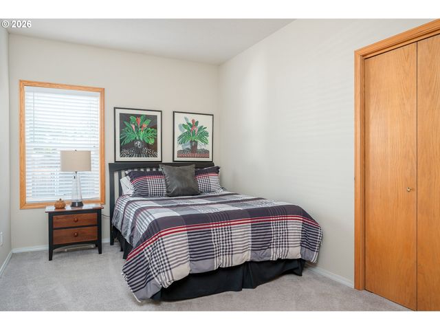 610 Ne SUNDANCE Ct, Hillsboro, OR 97124