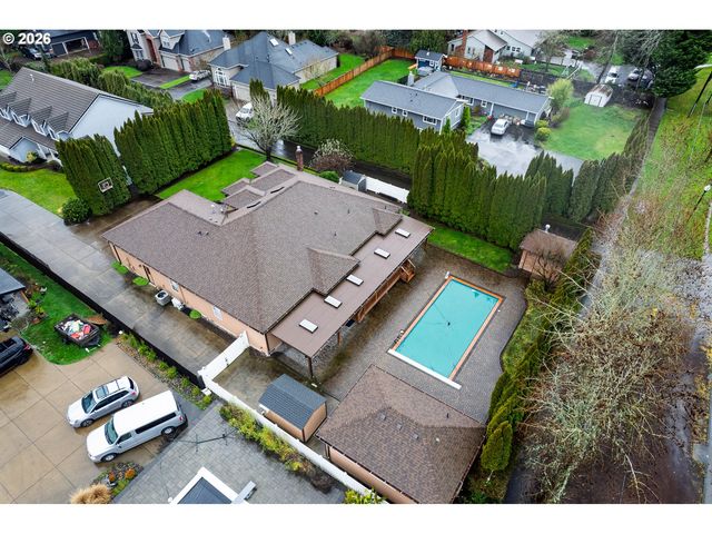 610 Ne SUNDANCE Ct, Hillsboro, OR 97124