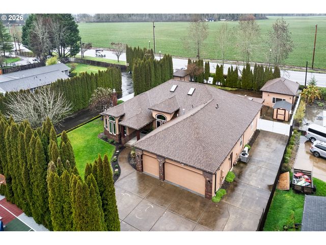 610 Ne SUNDANCE Ct, Hillsboro, OR 97124