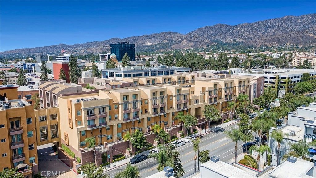 201 E Angeleno Avenue 326, Burbank, CA 91502