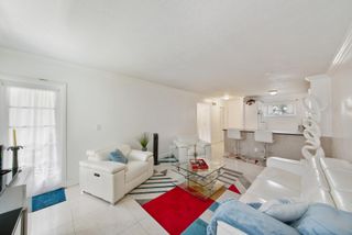 2581 N Garden Drive 206, Lake Worth, FL 33461