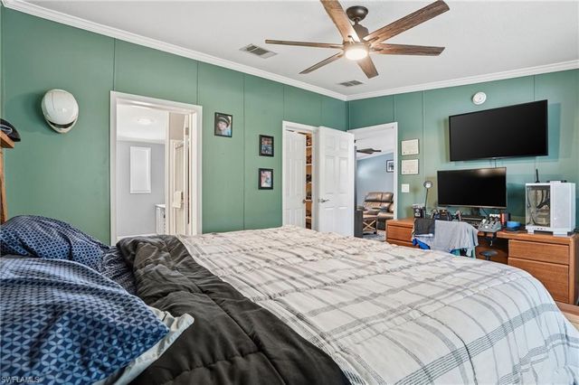 3361 2nd AVE NE, Naples, FL 34120