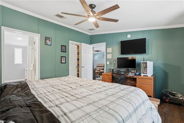 3361 2nd AVE NE, Naples, FL 34120