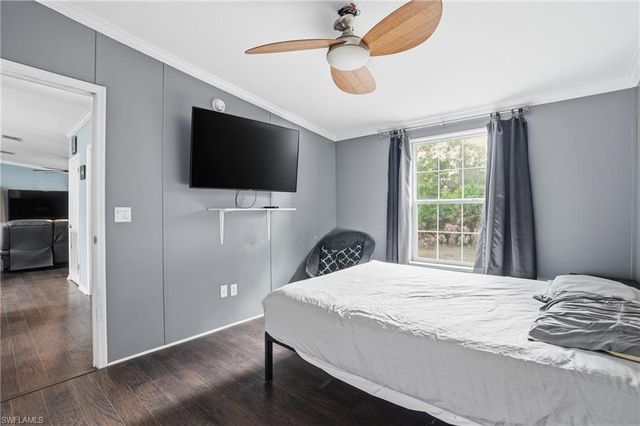 3361 2nd AVE NE, Naples, FL 34120