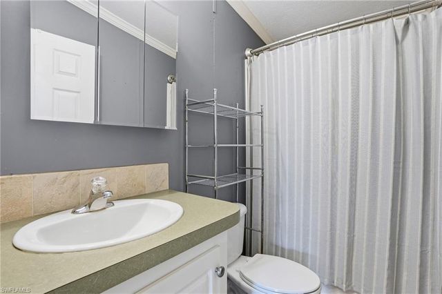 3361 2nd AVE NE, Naples, FL 34120