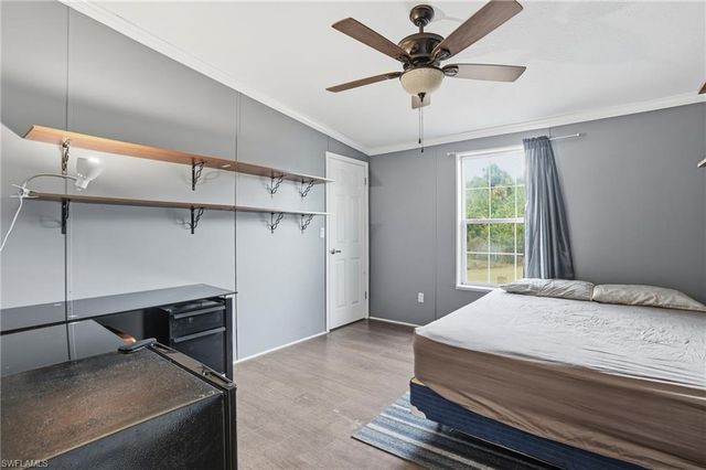 3361 2nd AVE NE, Naples, FL 34120