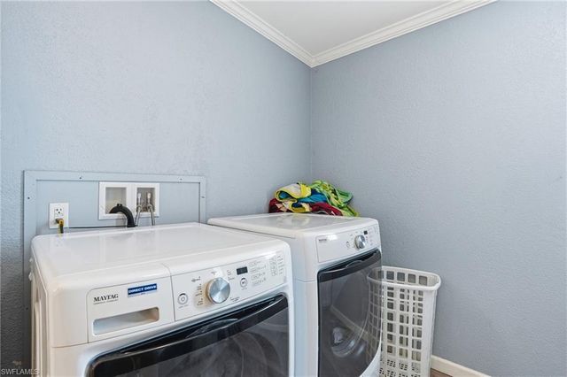 3361 2nd AVE NE, Naples, FL 34120