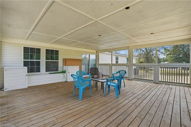 3361 2nd AVE NE, Naples, FL 34120