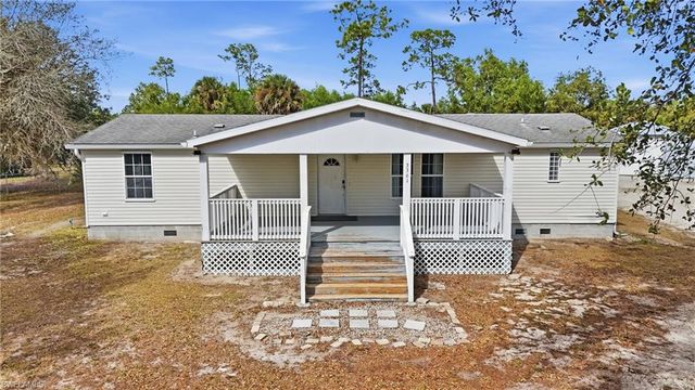 3361 2nd AVE NE, Naples, FL 34120