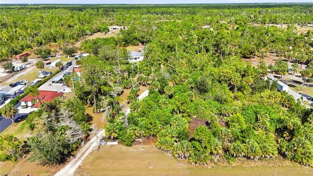 3361 2nd AVE NE, Naples, FL 34120