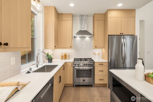 337 18th Avenue, Kirkland, WA 98033