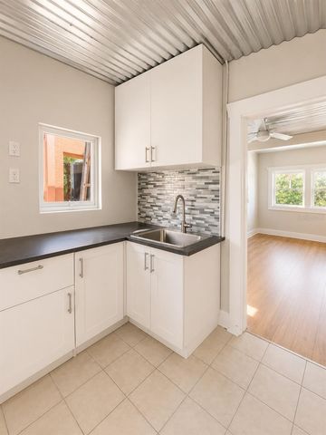 2316 N HIGHLAND AVENUE, Tampa, FL 33602
