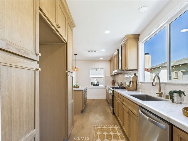 3116 W 78th Place, Los Angeles, CA 90043
