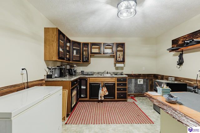 237 Oxmoor Drive, Elizabethtown, KY 42701