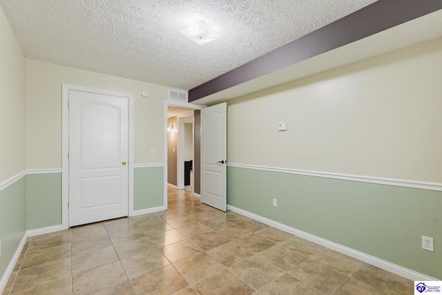 237 Oxmoor Drive, Elizabethtown, KY 42701