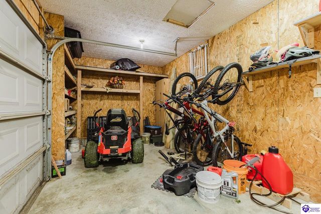 237 Oxmoor Drive, Elizabethtown, KY 42701