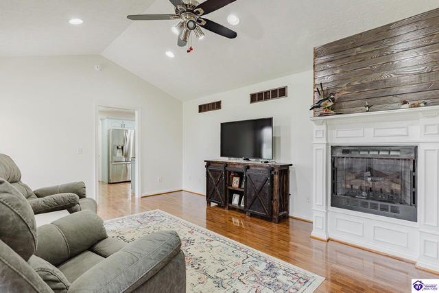 237 Oxmoor Drive, Elizabethtown, KY 42701