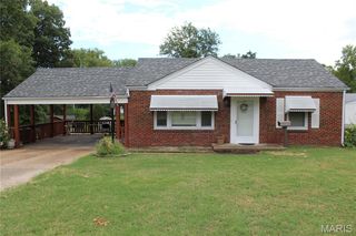 10762 Saint Dismas Court, St Ann, MO 63074