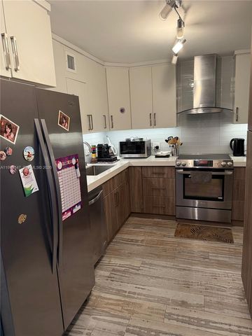 5750 Collins Ave 11D, Miami Beach, FL 33140