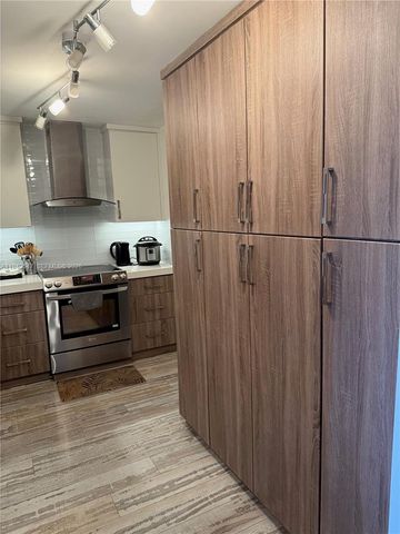 5750 Collins Ave 11D, Miami Beach, FL 33140