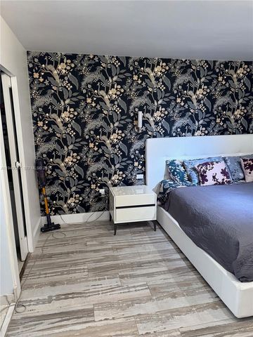 5750 Collins Ave 11D, Miami Beach, FL 33140