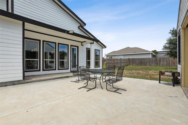 287 La Fortuna DR, Del Valle, TX 78617