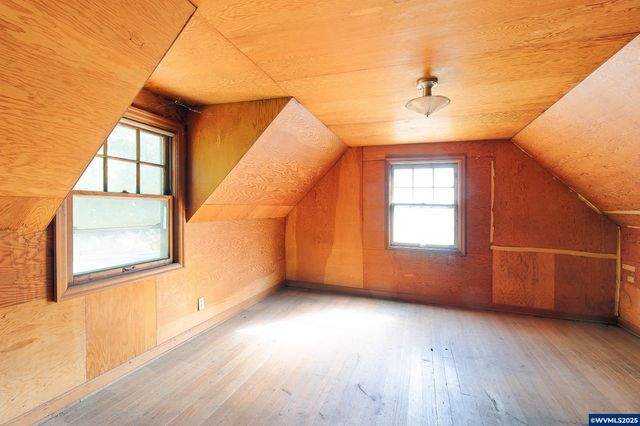 6920 NW Thompson Rd, Portland, OR 97229