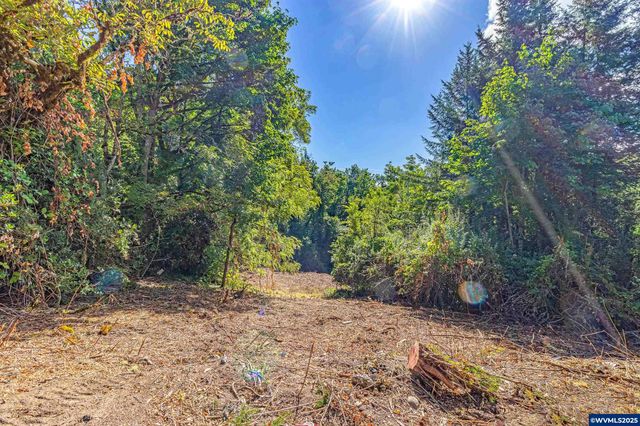 6920 NW Thompson Rd, Portland, OR 97229