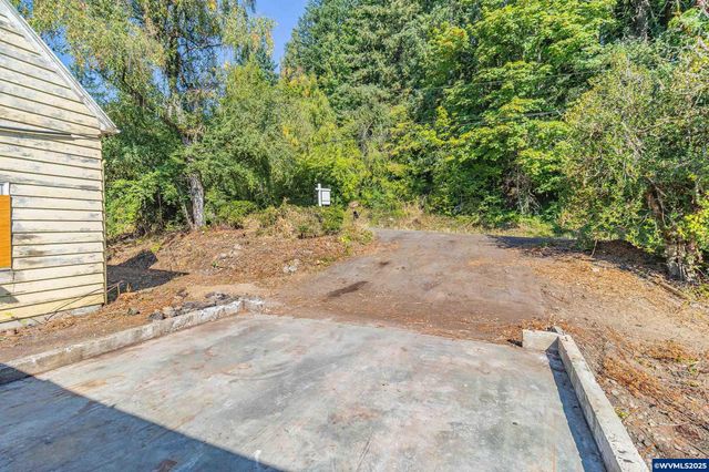 6920 NW Thompson Rd, Portland, OR 97229