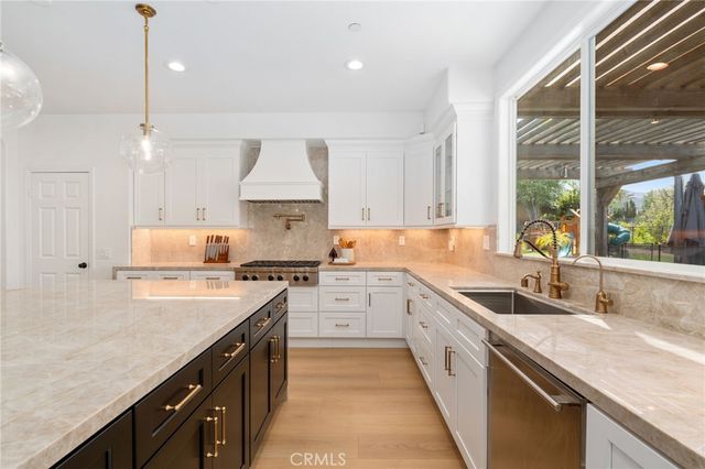 3988 Shady Ridge, Corona, CA 92881