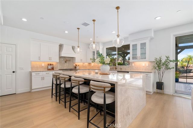 3988 Shady Ridge, Corona, CA 92881