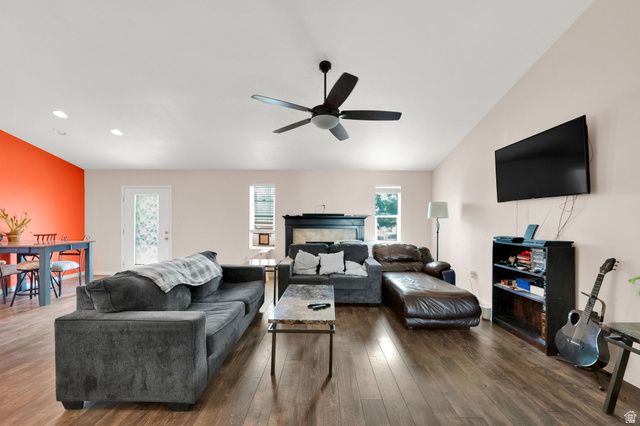 6187 W DINSMORE WAY, West Jordan, UT 84081