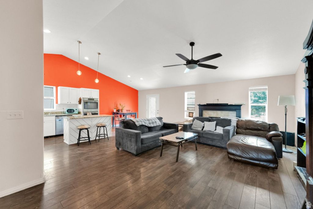 6187 W DINSMORE WAY, West Jordan, UT 84081 — photo 2