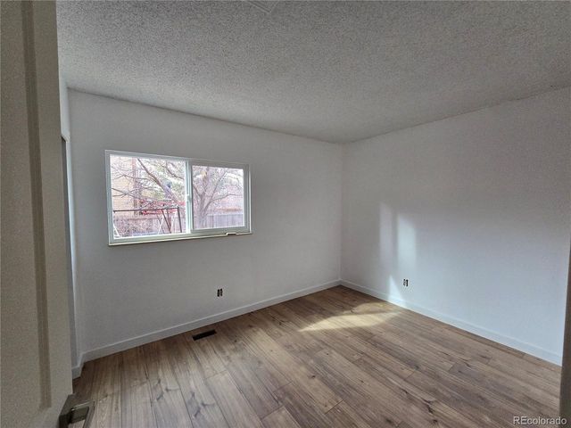 1215 Devonshire Ct, Lafayette, CO 80026