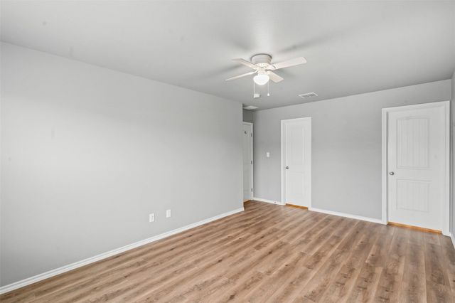 105 Abbey Park Court, Granbury, TX 76049