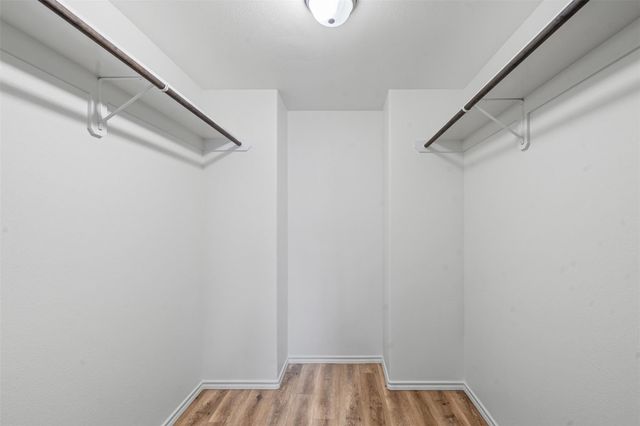 105 Abbey Park Court, Granbury, TX 76049