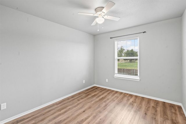 105 Abbey Park Court, Granbury, TX 76049