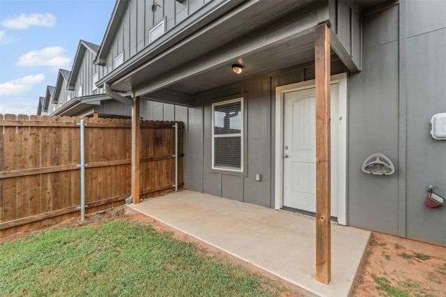 105 Abbey Park Court, Granbury, TX 76049