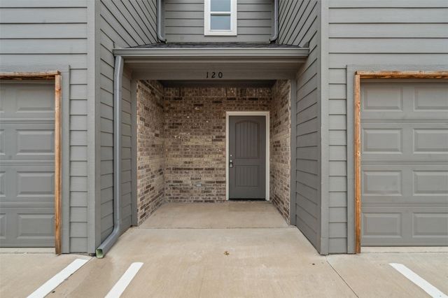 105 Abbey Park Court, Granbury, TX 76049