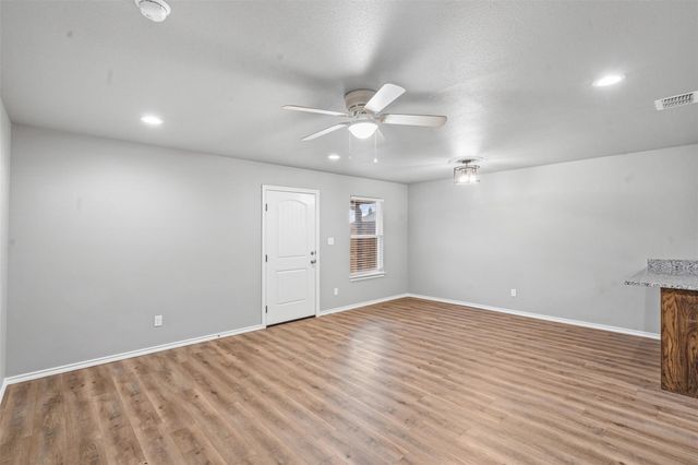 105 Abbey Park Court, Granbury, TX 76049