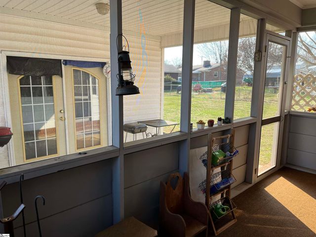 11 Gabriel Drive, Greenville, SC 29611