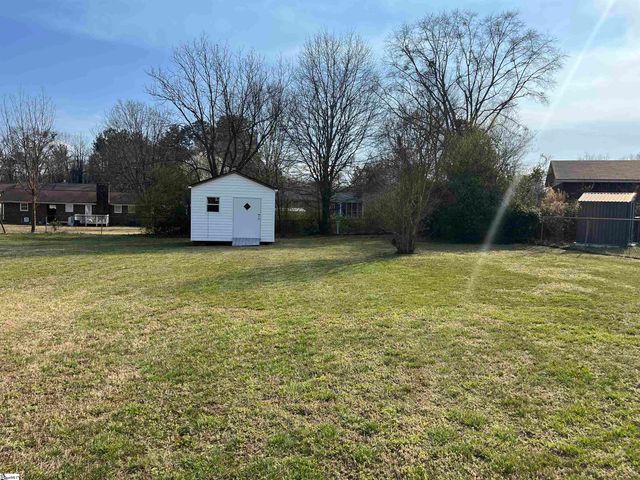 11 Gabriel Drive, Greenville, SC 29611