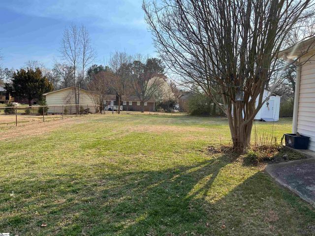 11 Gabriel Drive, Greenville, SC 29611