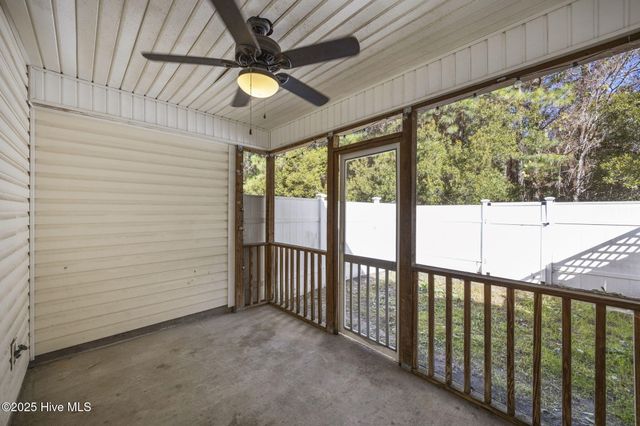 208 Springwood Drive, Jacksonville, NC 28546