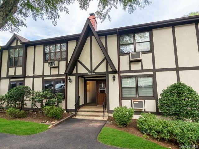 723 Sierra Vista Lane, Valley Cottage, NY 10989