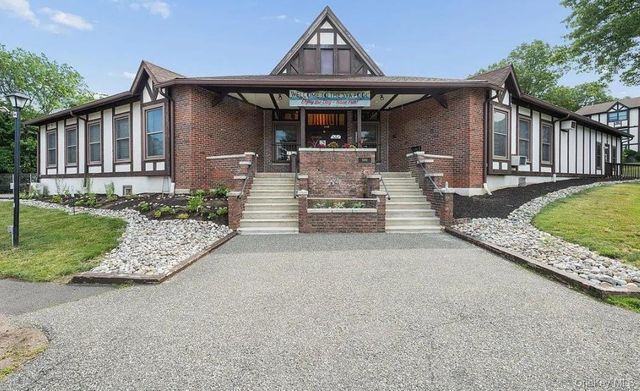 723 Sierra Vista Lane, Valley Cottage, NY 10989